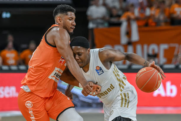 都不能有丝 都不能有丝